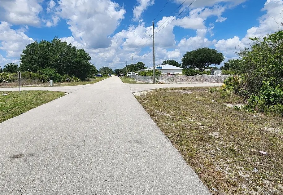 2505 56th Street West,Lehigh Acres,FL,United States preview
