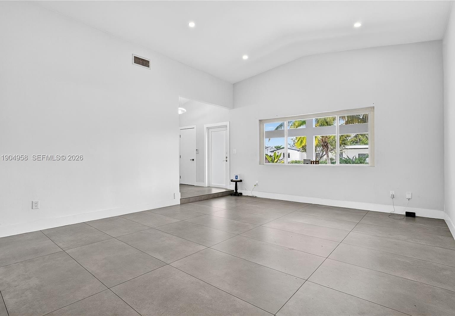 2325 Northeast 194th Street,Aventura,FL,United States preview