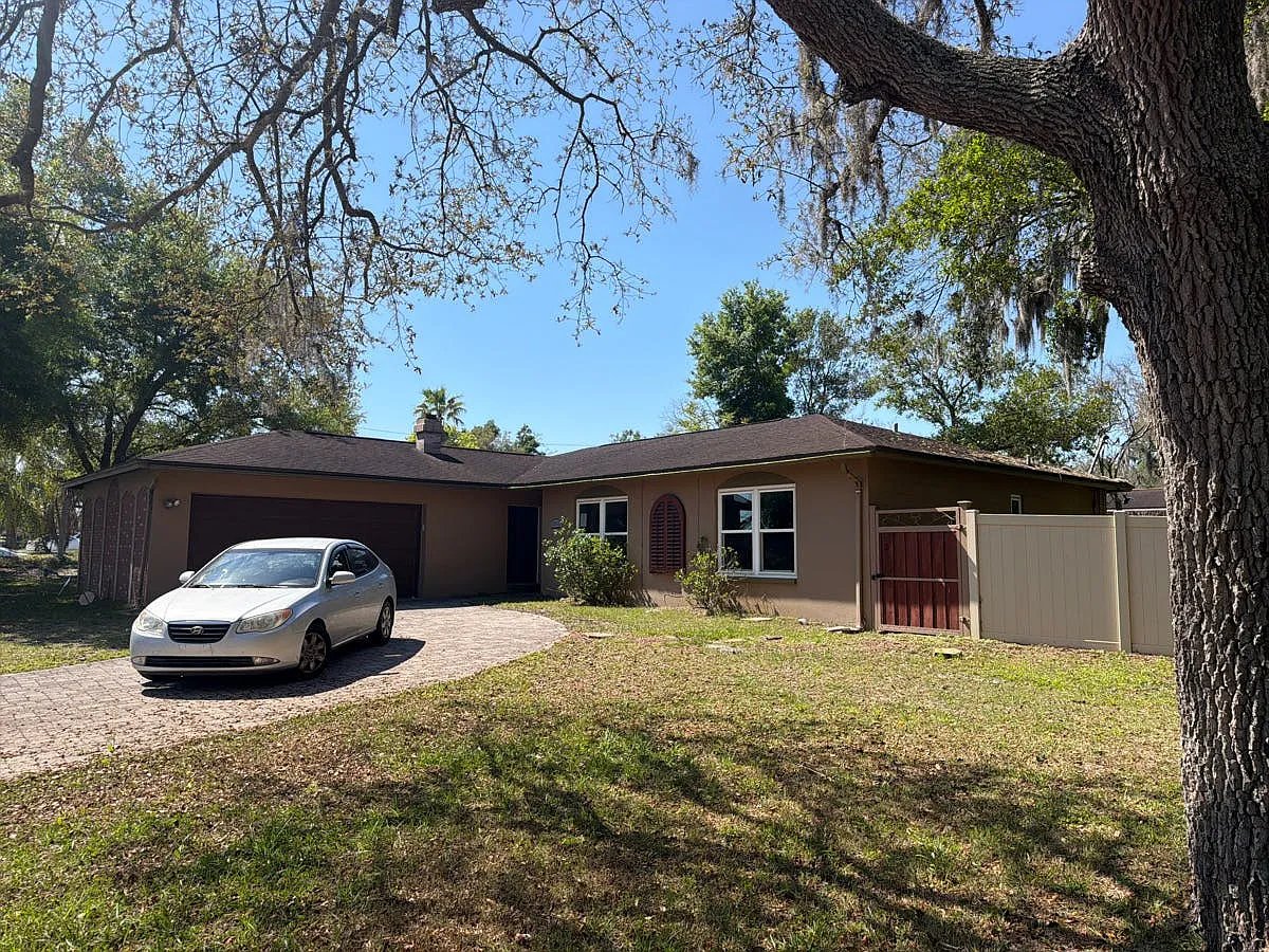 10916 North 19th Street,Tampa,FL,United States preview