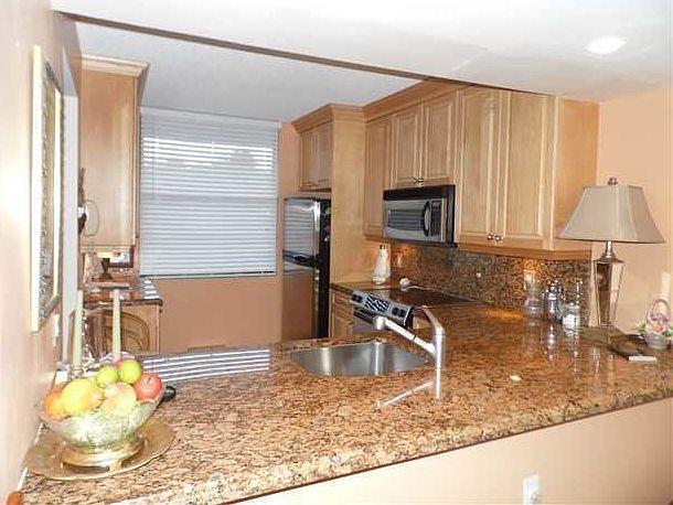 1528 Whitehall Drive,Davie,FL,United States preview