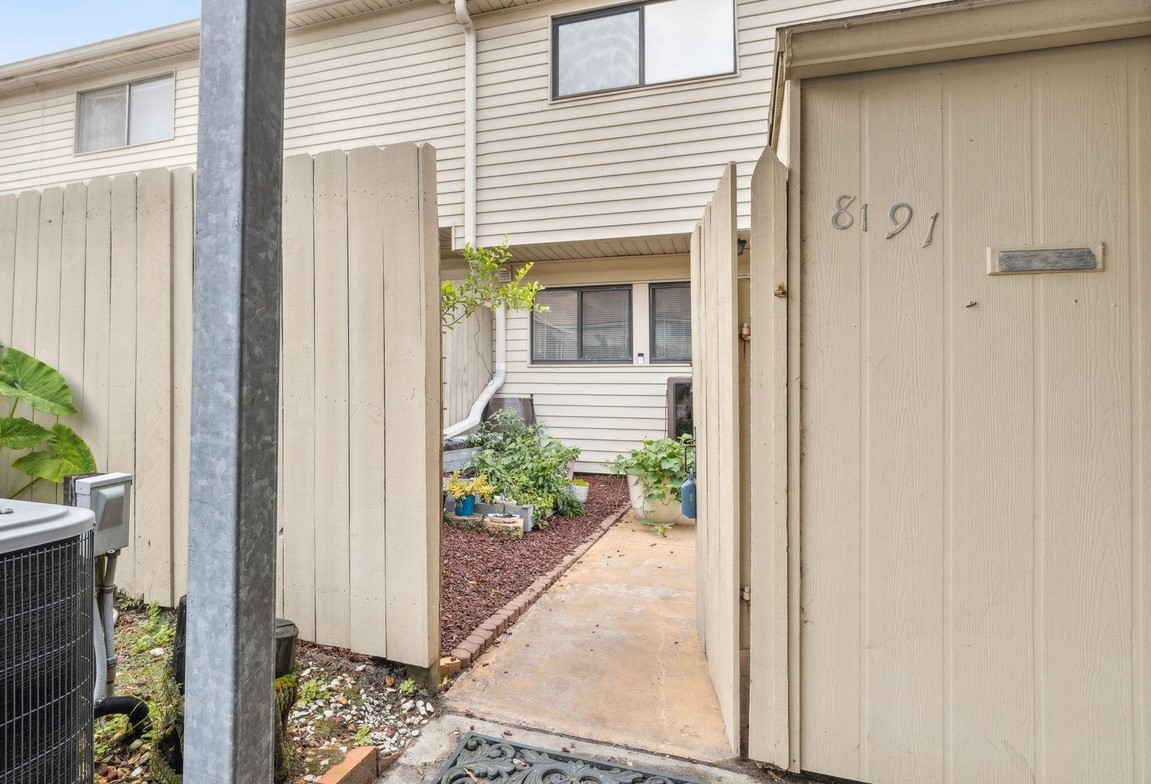 8191 Trafalgar Square,Jacksonville,FL,United States preview