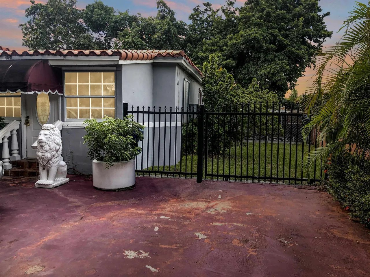 3911 NW 2nd Street,Miami,FL,United States preview