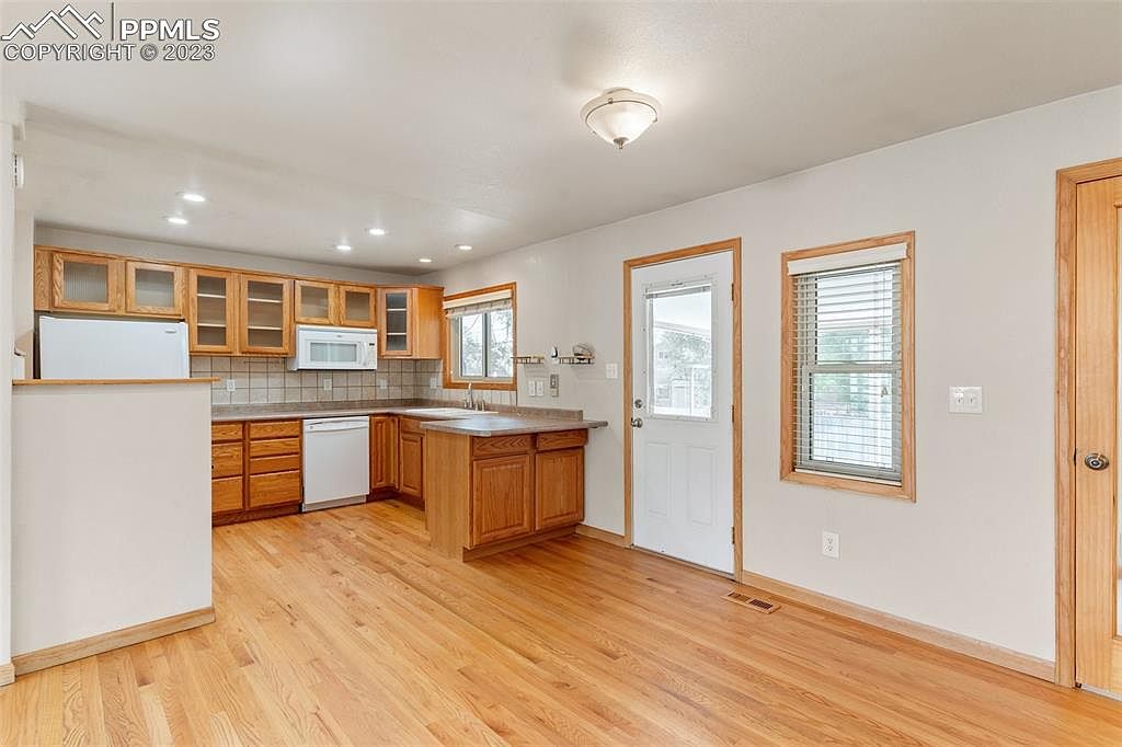 1613 Rosemont Drive,Colorado Springs,CO,United States preview