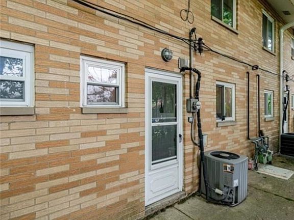 1527 Lee Terrace Drive,Wickliffe,OH,United States preview