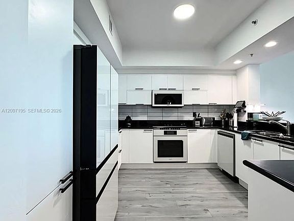 14951 Royal Oaks Lane,North Miami,FL,United States preview