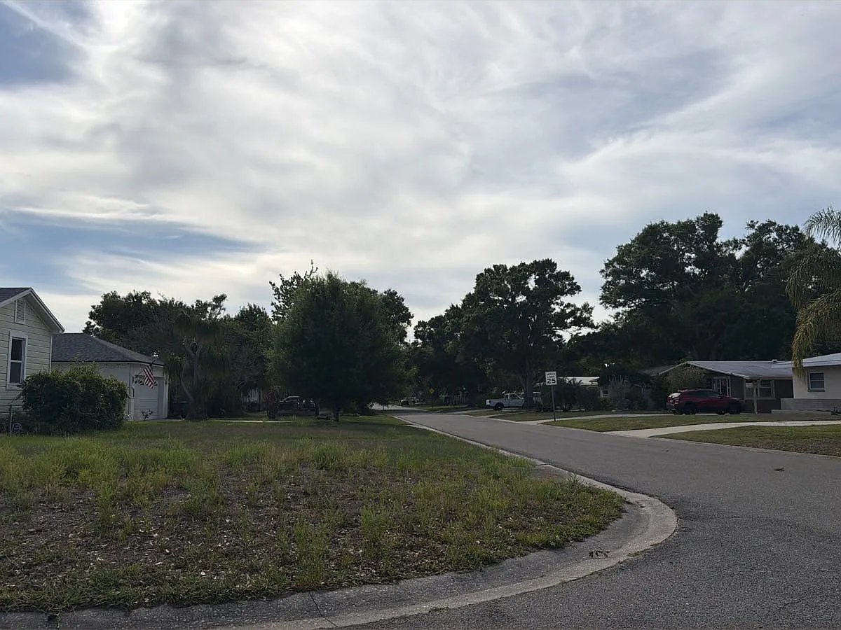 5300 39th Avenue North,Saint Petersburg,FL,United States preview