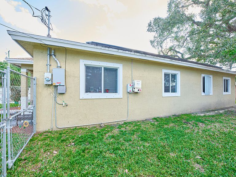 3298 NW 49th Street,Miami,FL,United States preview