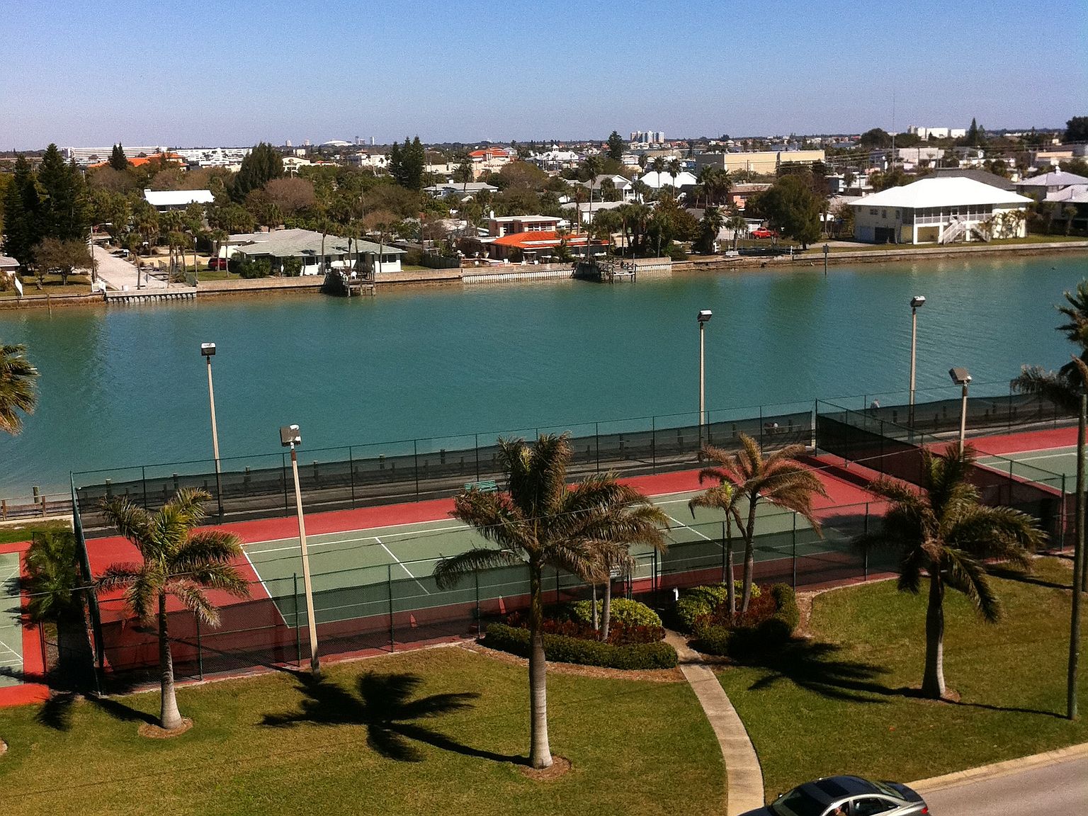 7600 Bayshore Drive,Treasure Island,FL,United States preview