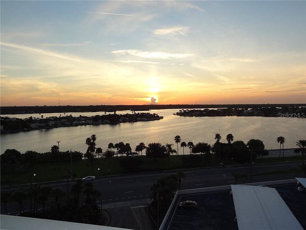 17920 Gulf Boulevard,Redington Shores,FL,US preview