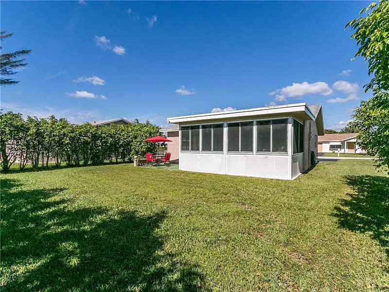 9800 Northwest 70th Court,Tamarac,FL,United States preview