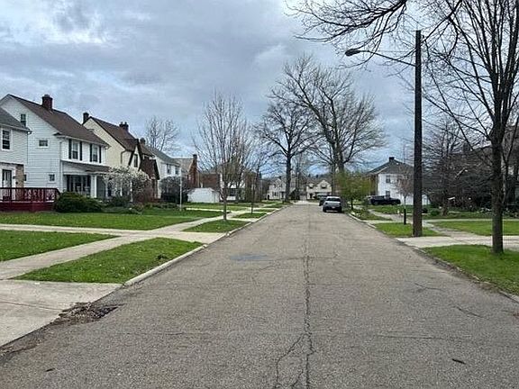 2184 Cranston Road,University Heights,OH,United States preview