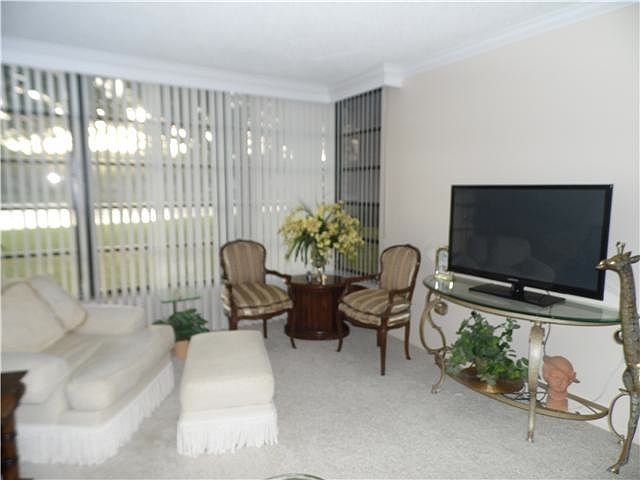 1528 Whitehall Drive,Davie,FL,United States preview