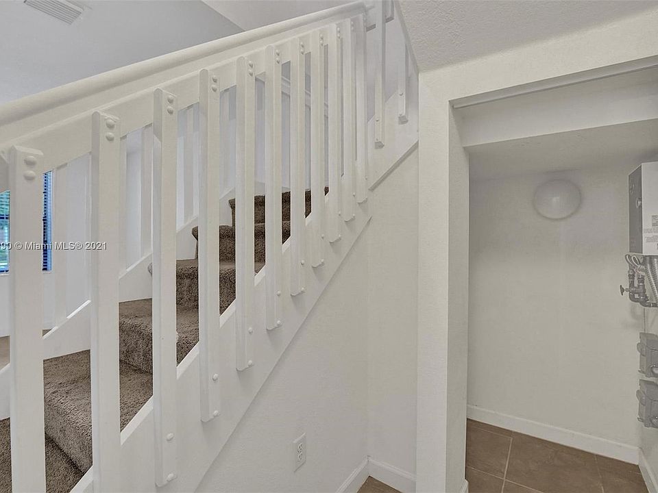 9386 West 32nd Lane,Hialeah,FL,United States preview