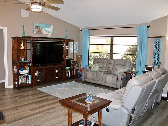 512 Boxwood Lane,Englewood,FL,United States preview