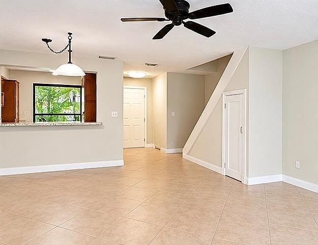 3028 South Oakland Forest Drive,Oakland Park,FL,United States preview