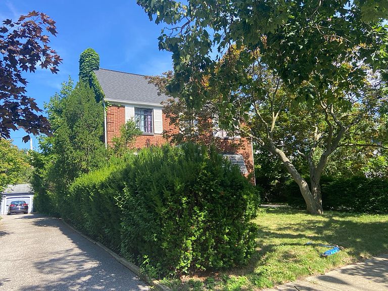 1421 Edendale Street,Cleveland Heights,OH,United States preview