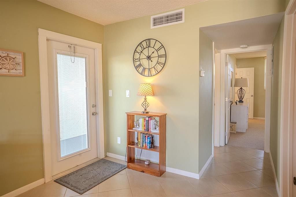 2731 Northeast 14th Street,Pompano Beach,FL,United States preview