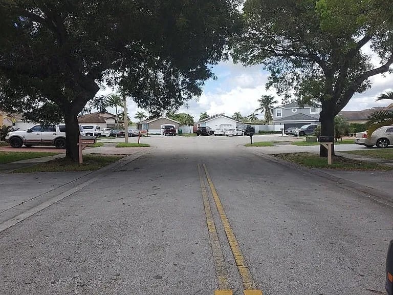 11518 Southwest 173rd Street,Miami,FL,United States preview