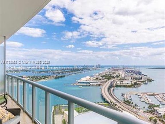 888 Biscayne Boulevard,Miami,FL,USA preview