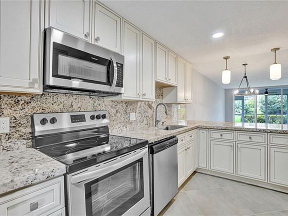 2601 South Palm Aire Drive,Pompano Beach,FL,USA preview