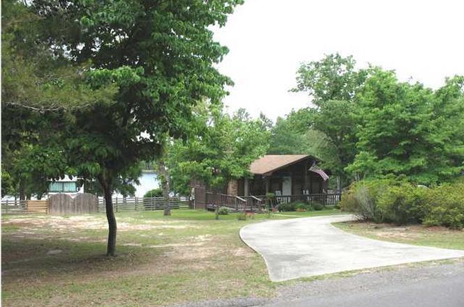 275 Marion Drive,DeFuniak Springs,FL,United States preview