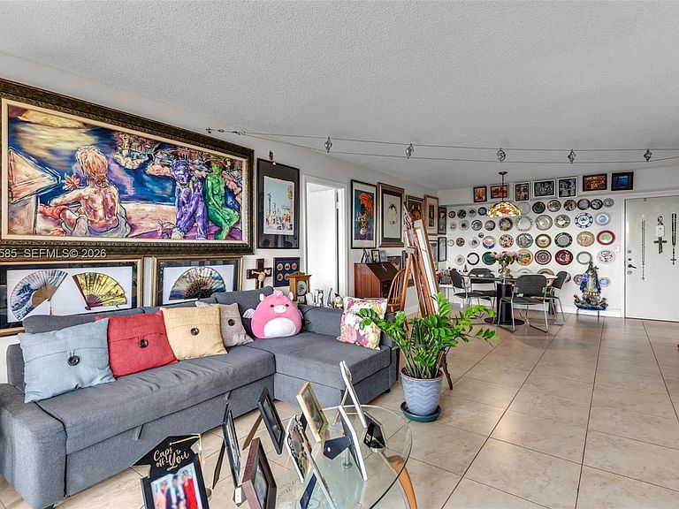 1400 Saint Charles Place,Pembroke Pines,FL,United States preview