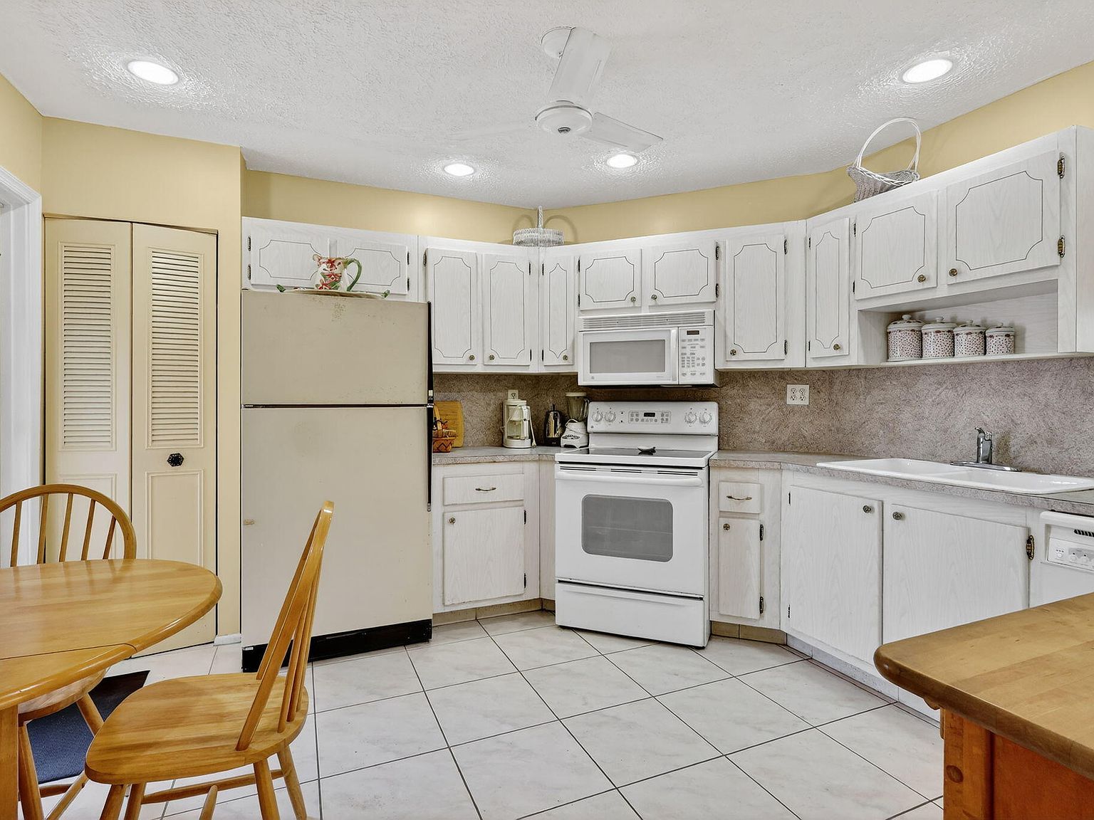 6 Greenway Village North,Royal Palm Beach,FL,United States preview