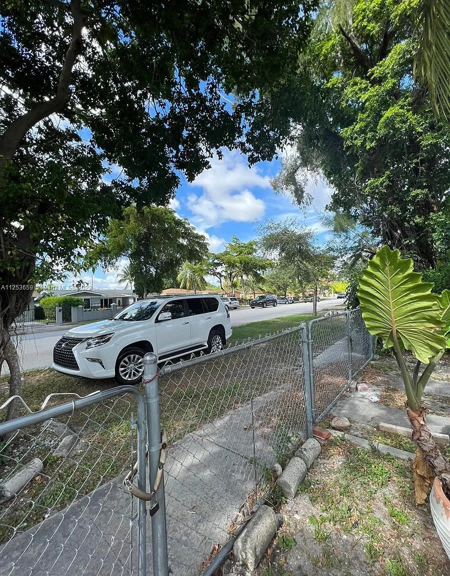 1243 Northeast 159th Street,North Miami Beach,FL,United States preview