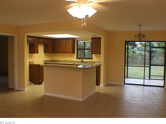 1224 Southeast 22nd Place,Cape Coral,FL,United States preview