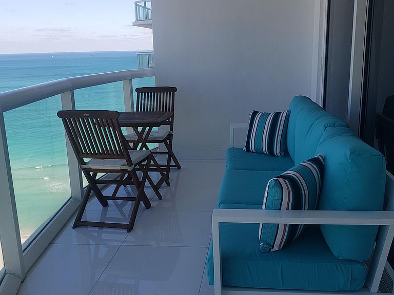 6365 Collins Avenue,Miami Beach,FL,United States preview