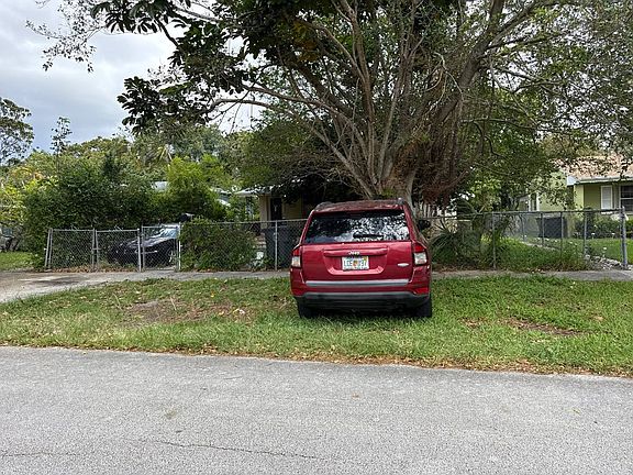 1137 NW 121st St,North Miami,FL,USA preview