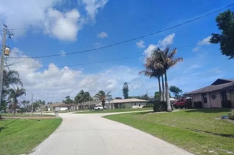 2486 Southeast Wishbone Road,Port St. Lucie,FL,United States preview