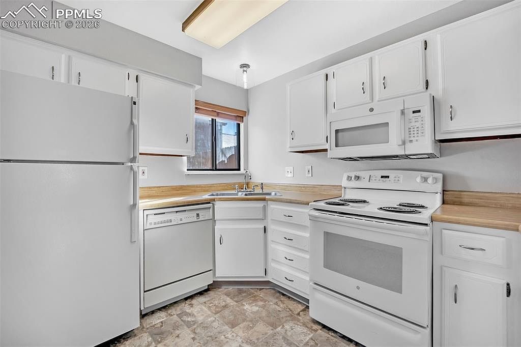 3921 Berkley Court,Colorado Springs,CO,United States preview