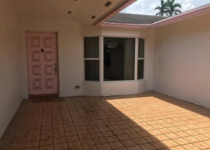 9420 Northwest 24th Place,Pembroke Pines,FL,United States preview