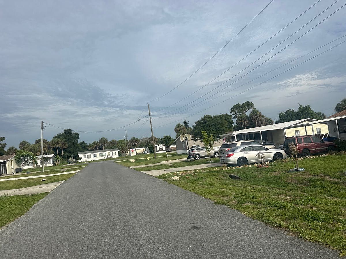 2490 Brownell Court,North Fort Myers,FL,United States preview