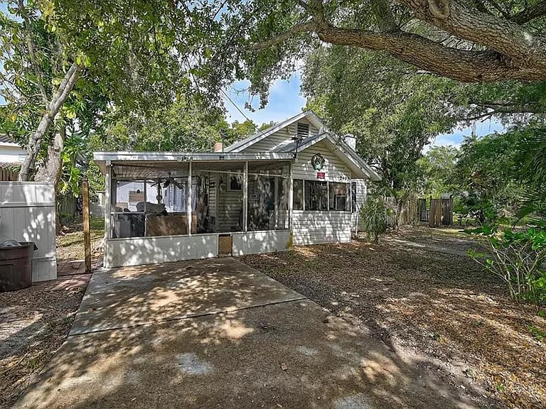 2403 Hickory Ave,Sarasota,FL,United States preview