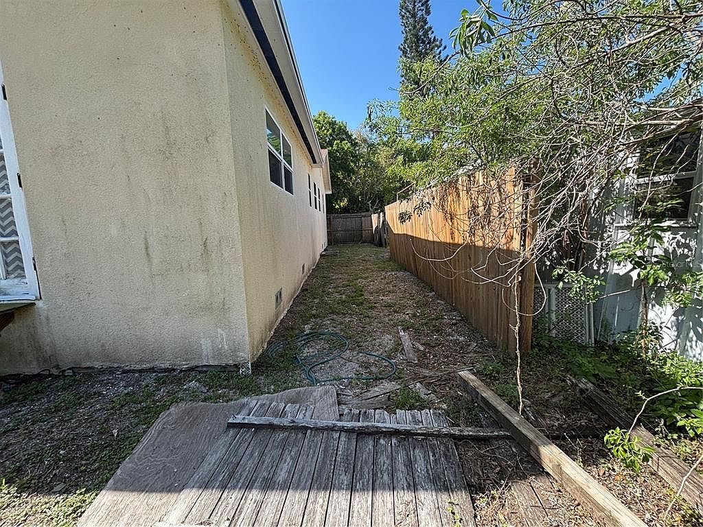 4327 43rd Avenue North,St. Petersburg,FL,United States preview