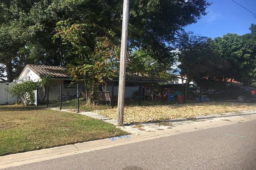 8030 7th Street North,St. Petersburg,FL,United States preview