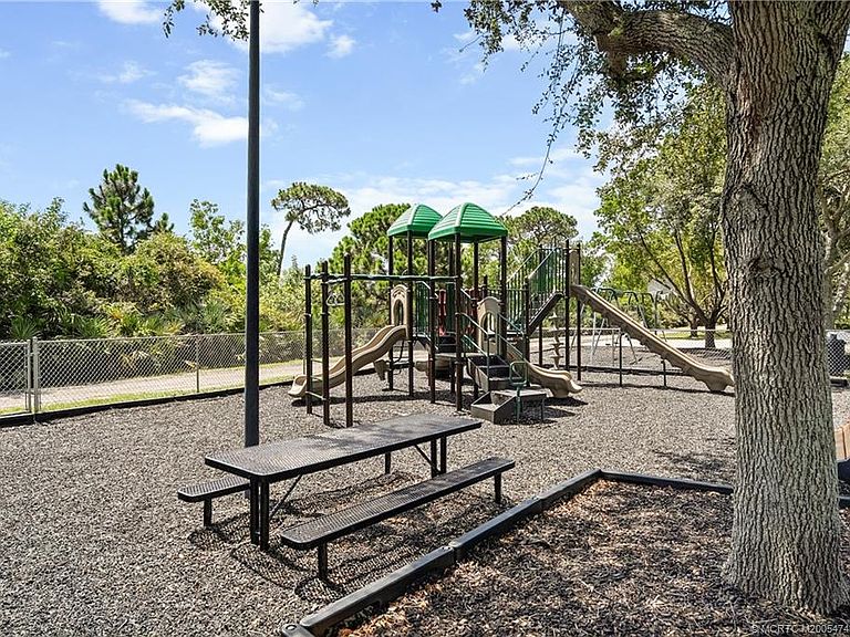 2119 Northwest Marsh Rabbit Lane,Jensen Beach,FL,United States preview