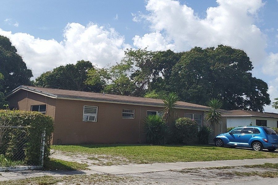 2810 Northwest 179th Street,Miami Gardens,FL,United States preview