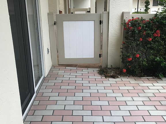 7631 Trent Drive,Tamarac,FL,United States preview