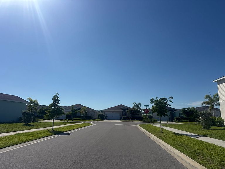 43572 TREADWAY DR,Punta Gorda,FL,United States preview