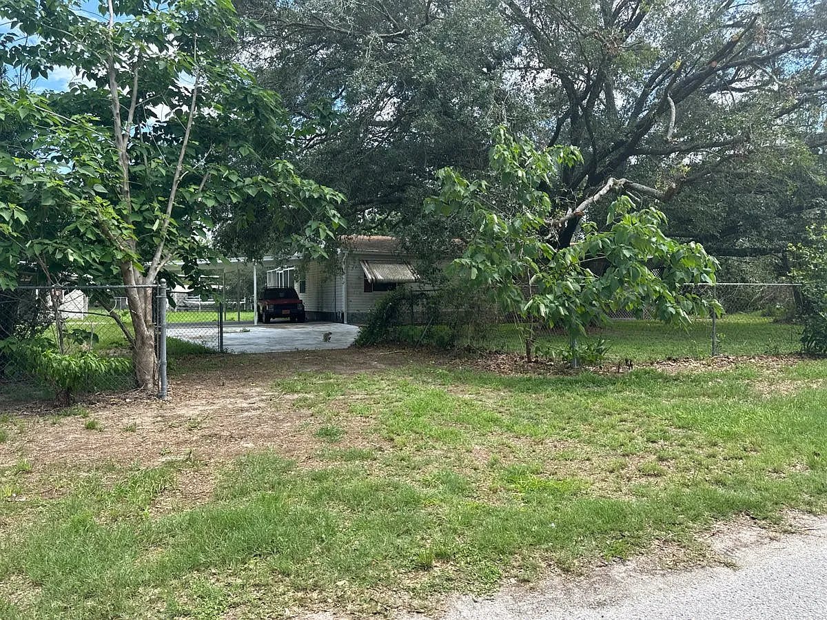 18649 Saint Paul Dr,Spring Hill,FL,United States preview