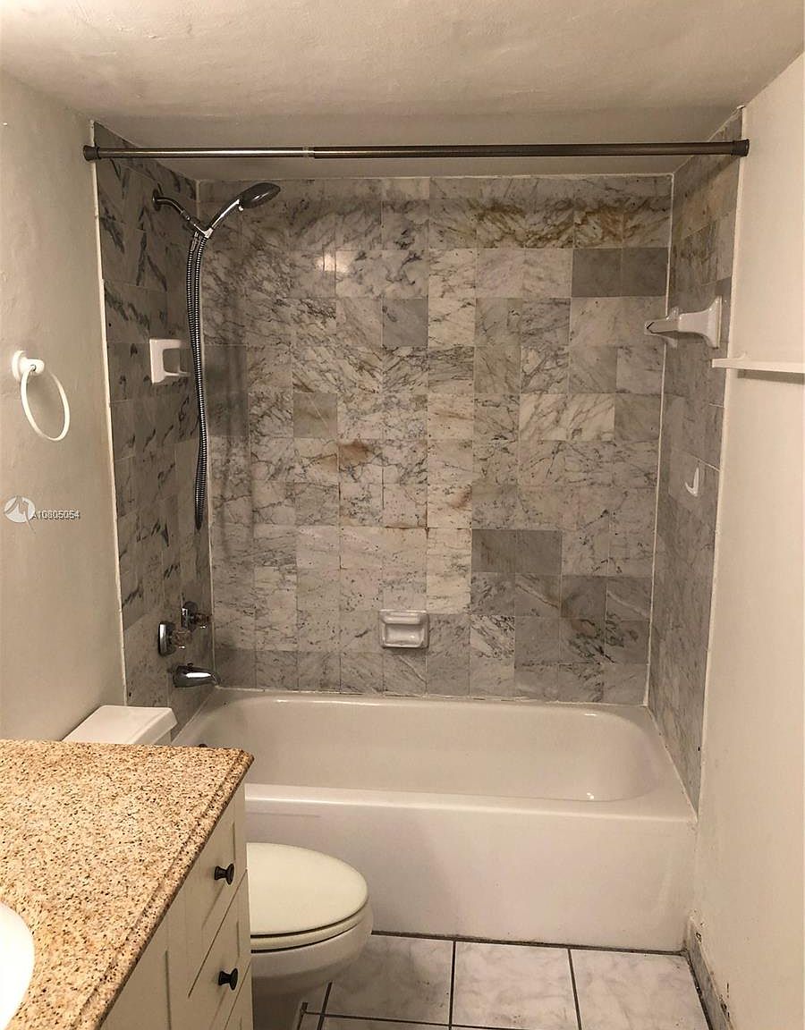 555 Northeast 15th Street,Miami,FL,United States preview