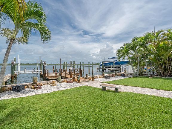 906 Bay Point Drive,Madeira Beach,FL,United States preview