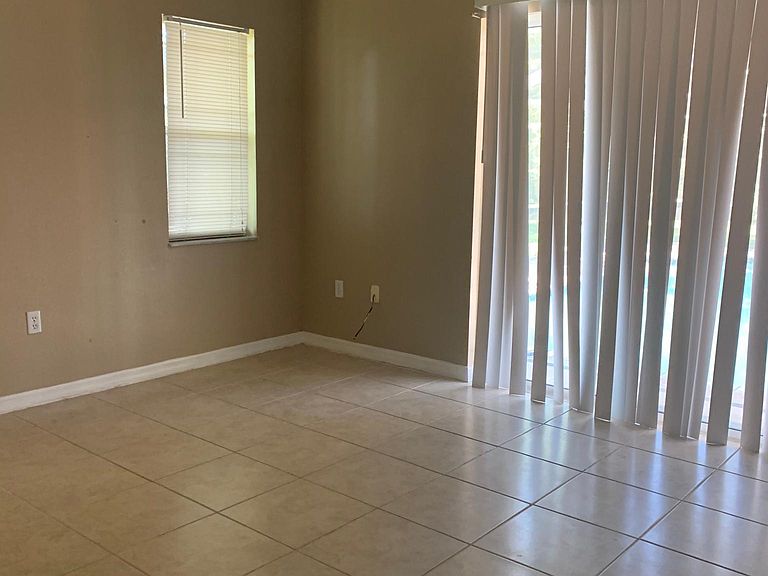 2210 Southeast 28th Place,Ocala,FL,United States preview