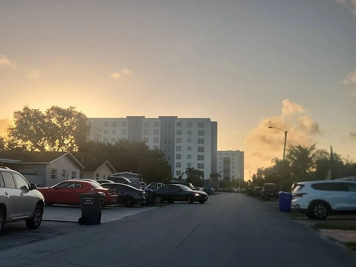 6109 Lincoln Street,Hollywood,FL,United States preview