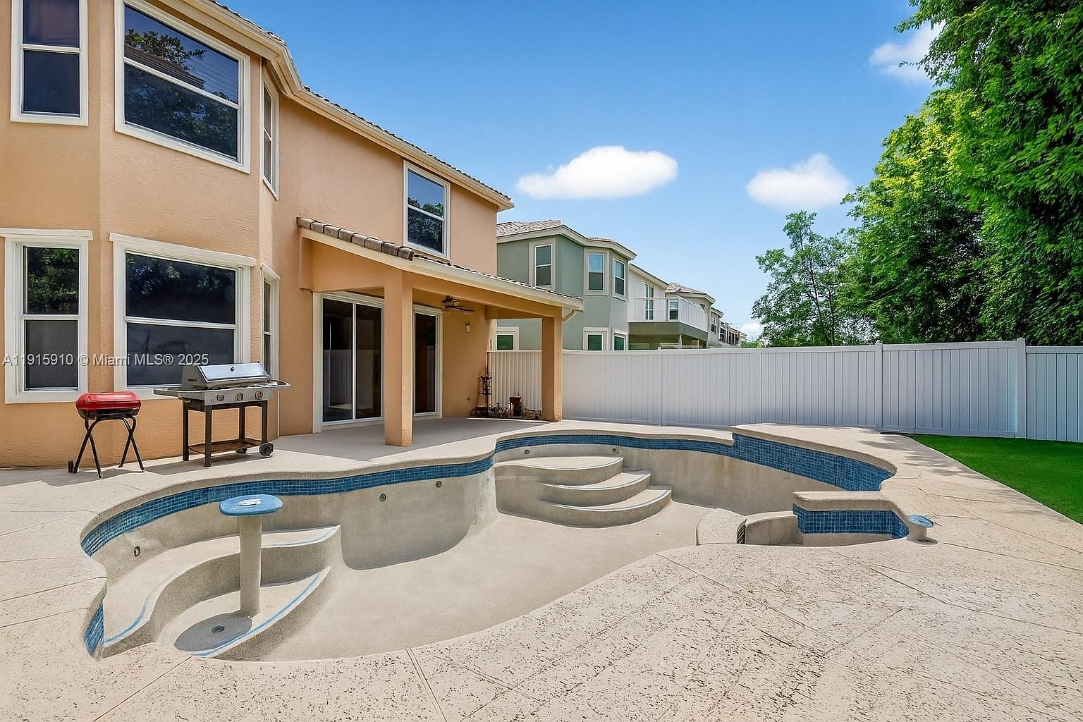 1579 Briar Oak Drive,Royal Palm Beach,FL,United States preview