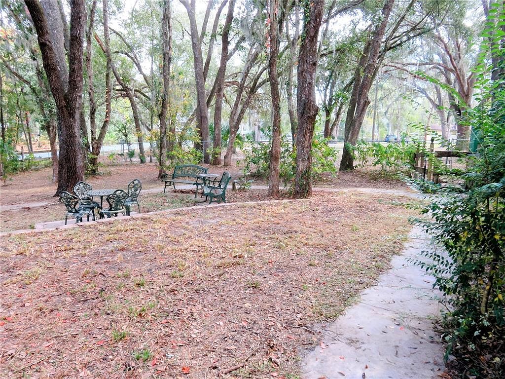 240 Southeast 165th Court Road,Silver Springs,FL,United States preview