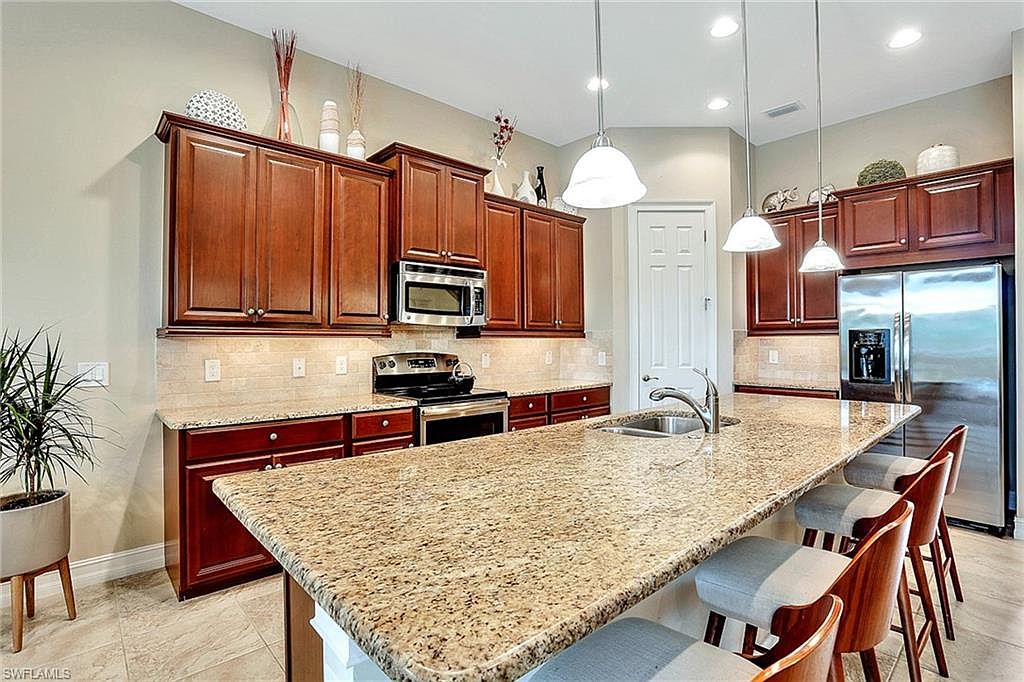 8020 Banyan Breeze Way,Fort Myers,FL,United States preview